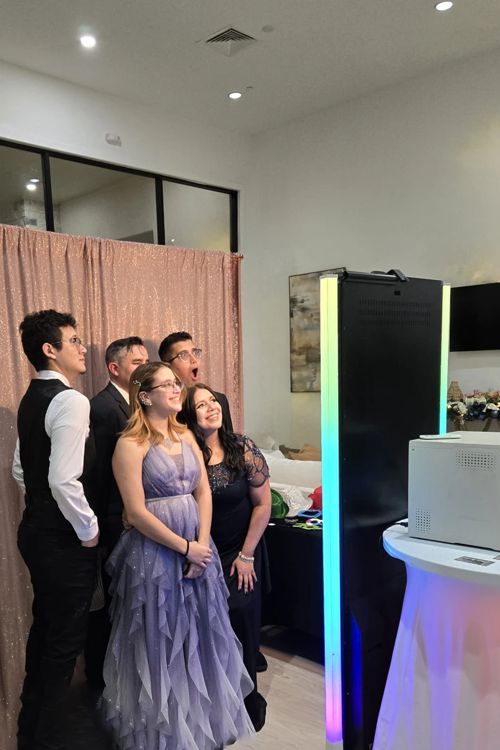 Luxury quinceañera photo booth setup